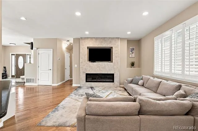 9836 Florence Place Highlands Ranch, CO 80126