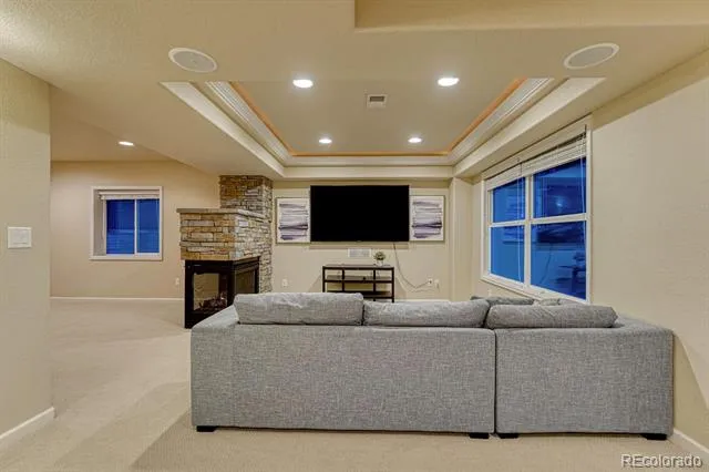 6942 Esperanza Drive Castle Pines, CO 80108