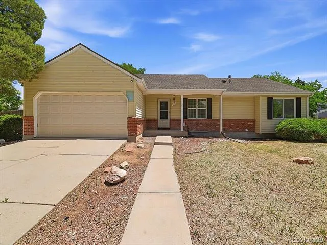 4538 S Nucla Street Aurora, CO 80015