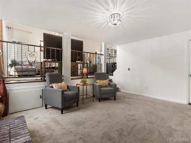 15090 Bolling Drive Denver, CO 80239