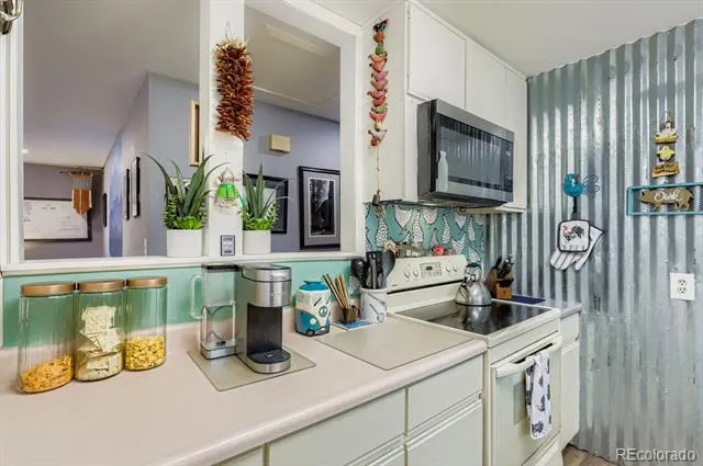 242 Todd Avenue La Salle, CO 80645