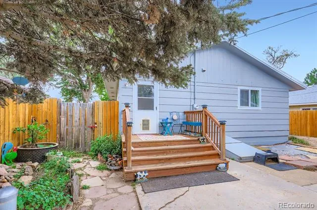 242 Todd Avenue La Salle, CO 80645
