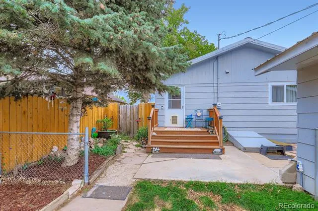 242 Todd Avenue La Salle, CO 80645