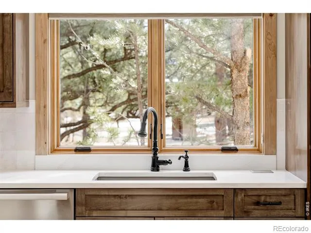 2729 S Lakeridge Trail Boulder, CO 80302