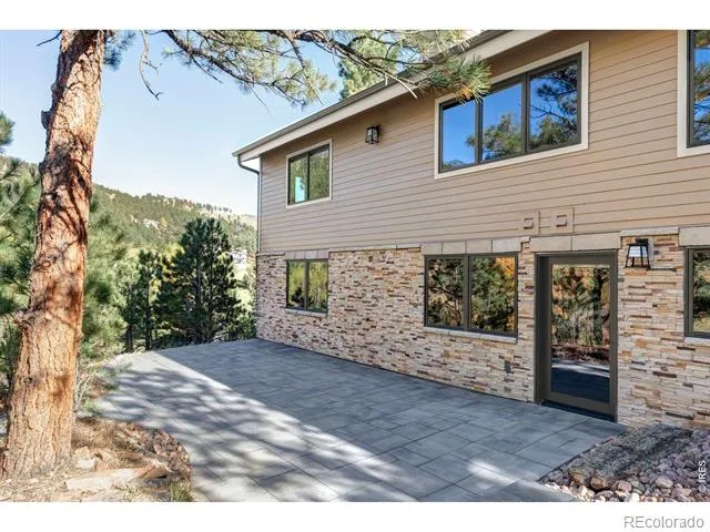 2729 S Lakeridge Trail Boulder, CO 80302