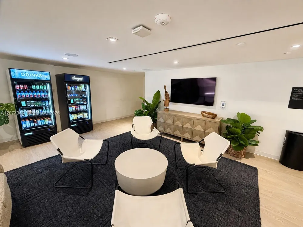 225 Miami Ave #2810 Miami, FL 33128