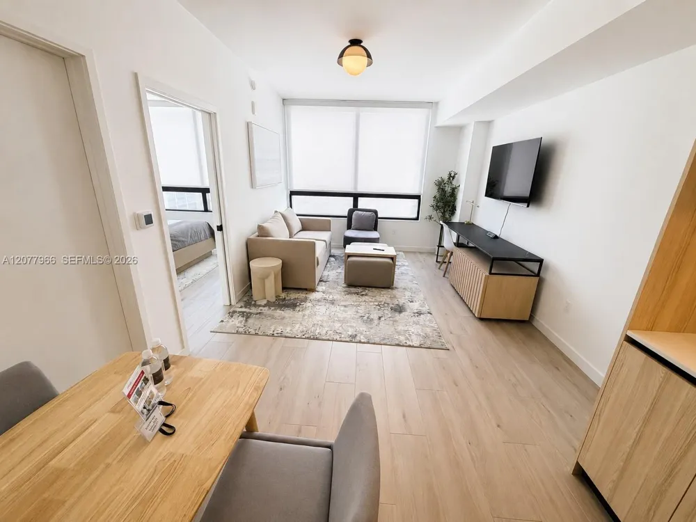 225 Miami Ave #2810 Miami, FL 33128