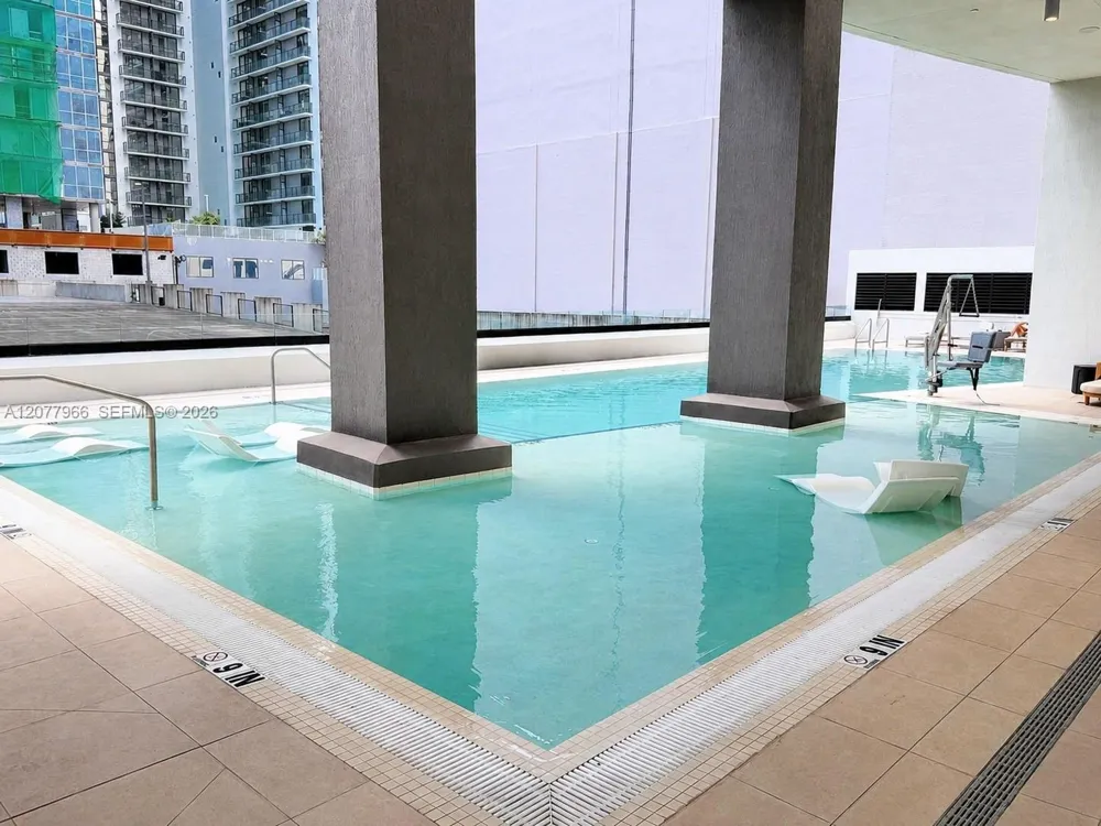 225 Miami Ave #2810 Miami, FL 33128