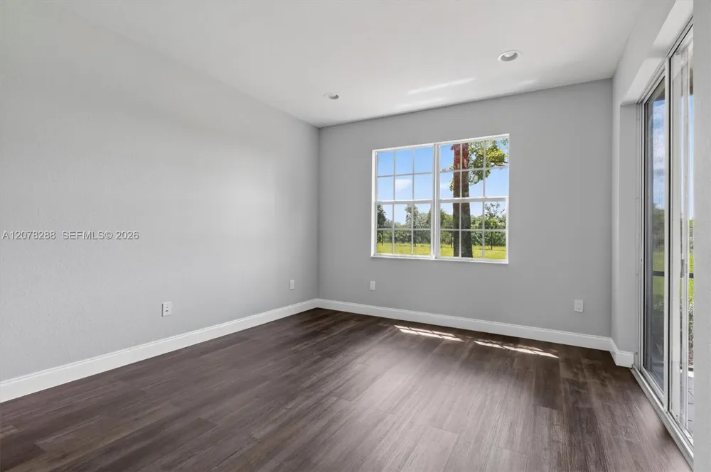 8351 NW 128th Ln #22-B Parkland, FL 33076