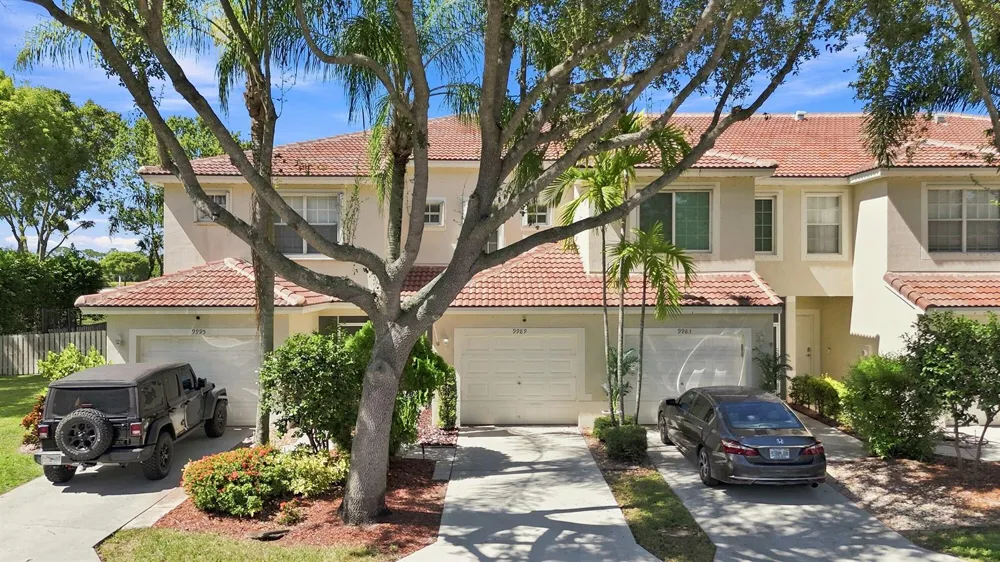 9989 PORTA LEONA LANE Boynton Beach, FL 33472