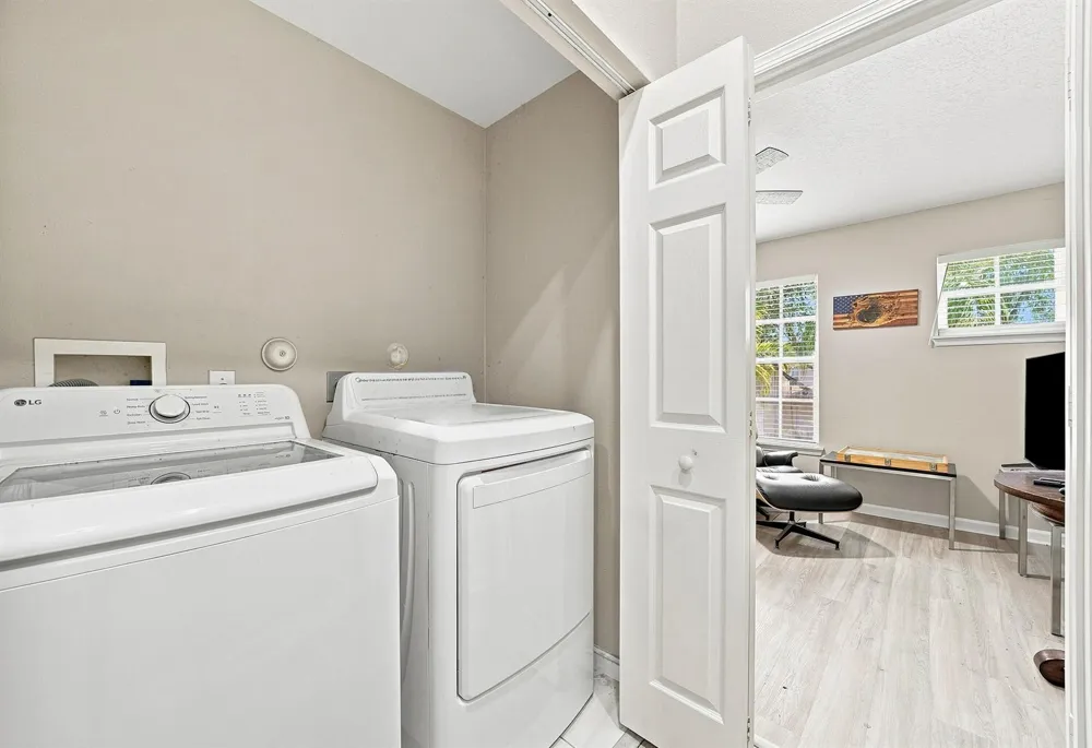 9989 PORTA LEONA LANE Boynton Beach, FL 33472