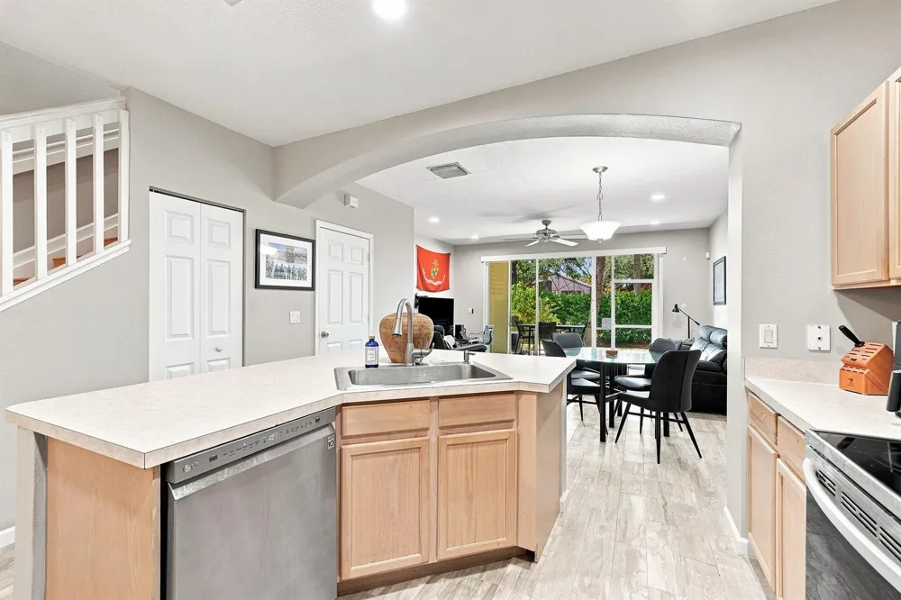 9989 PORTA LEONA LANE Boynton Beach, FL 33472
