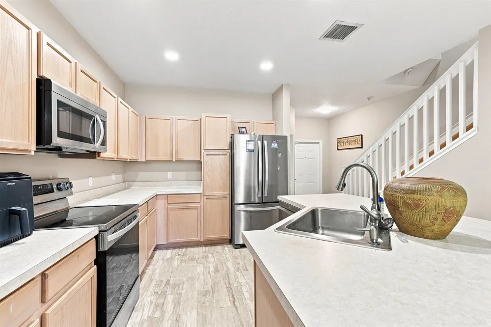9989 PORTA LEONA LANE Boynton Beach, FL 33472