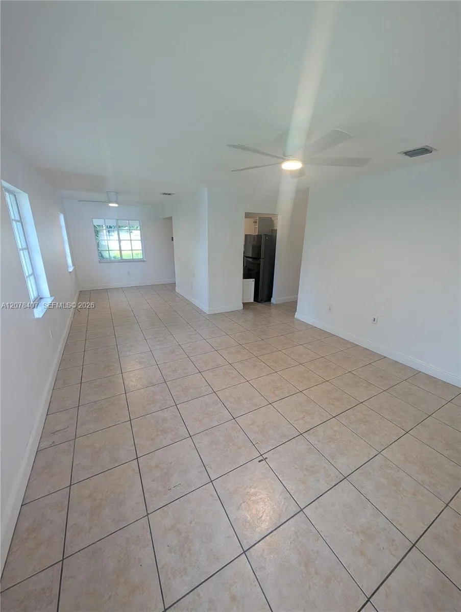 225 NW 53rd St #R Miami, FL 33127