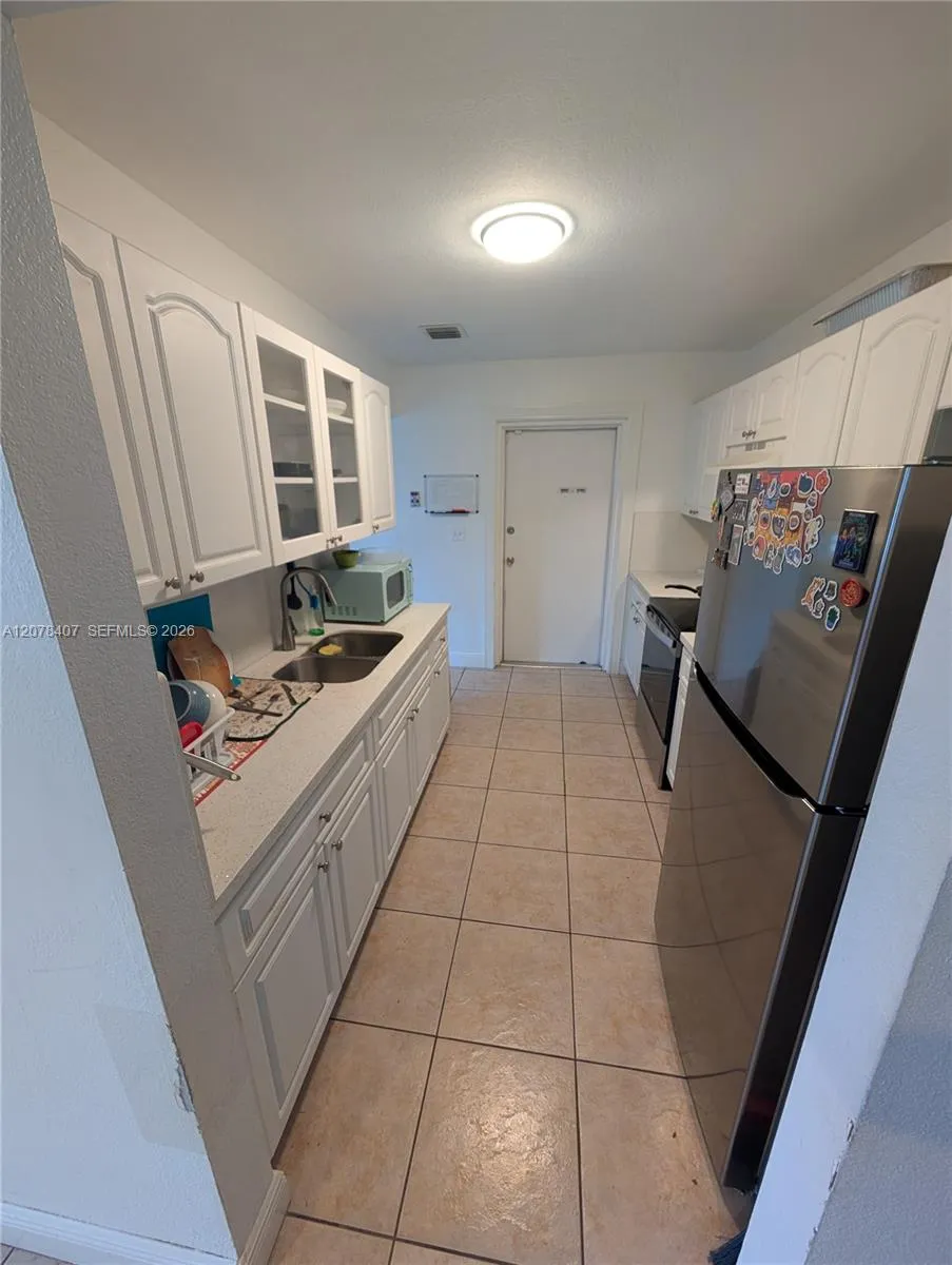 225 NW 53rd St #R Miami, FL 33127