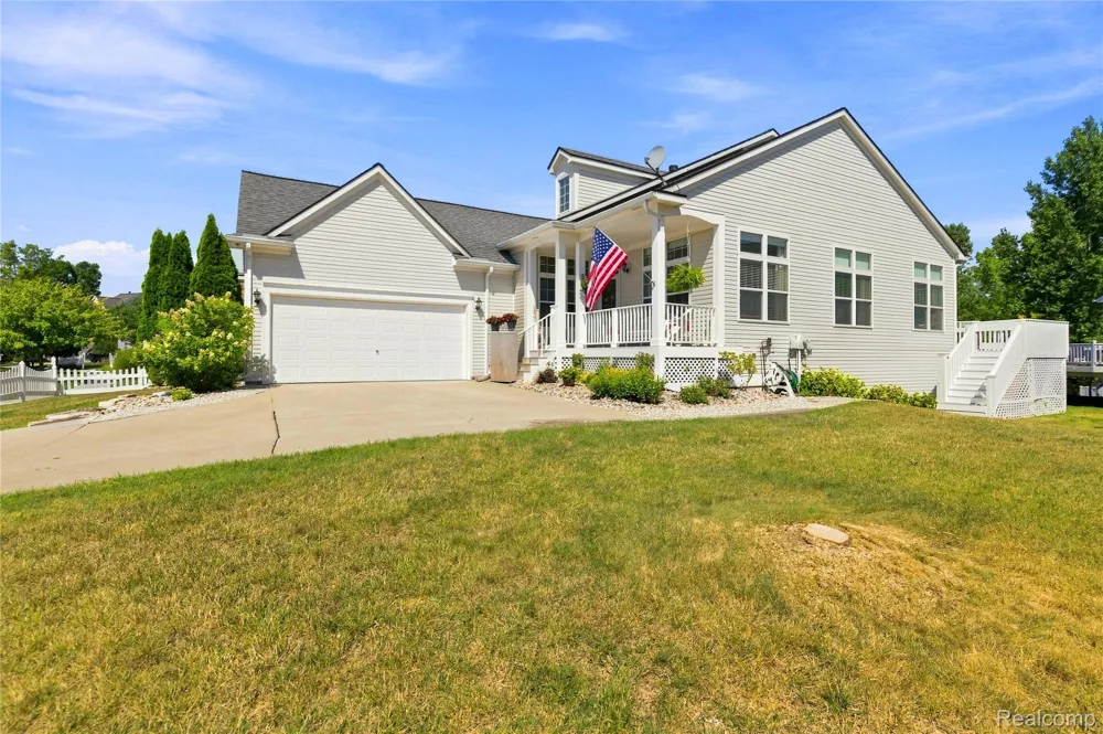 1535 Fountain View Lane Oxford Charter Township, MI 48371
