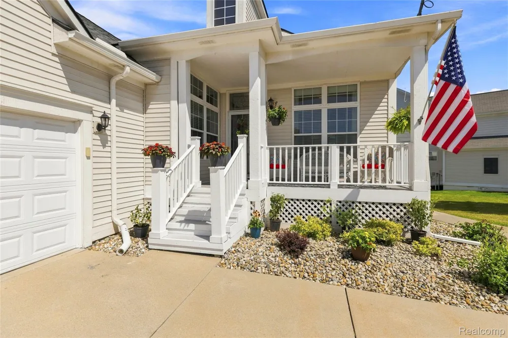 1535 Fountain View Lane Oxford Charter Township, MI 48371