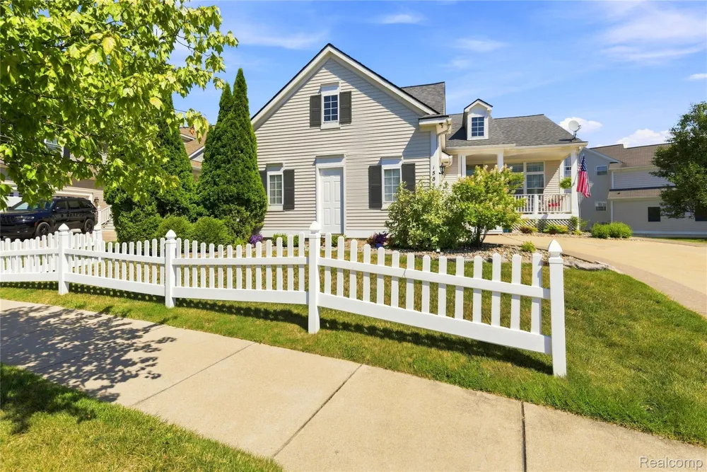 1535 Fountain View Lane Oxford Charter Township, MI 48371
