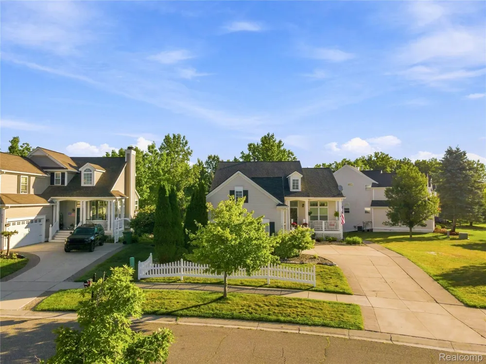 1535 Fountain View Lane Oxford Charter Township, MI 48371