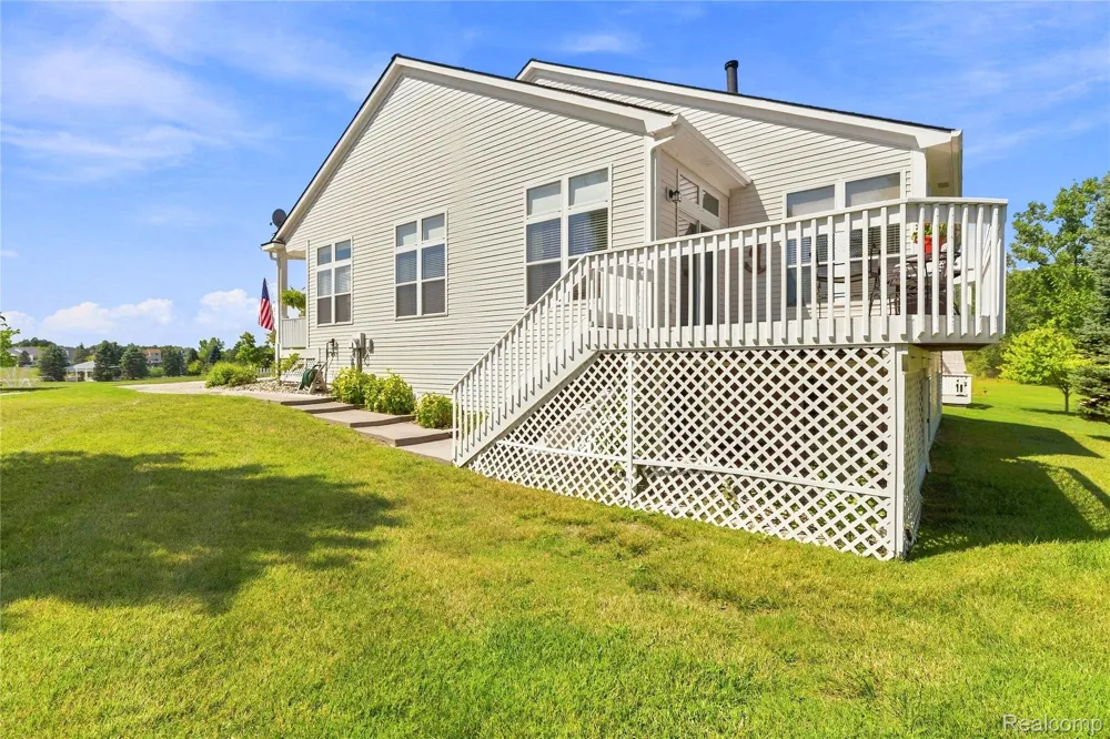 1535 Fountain View Lane Oxford Charter Township, MI 48371