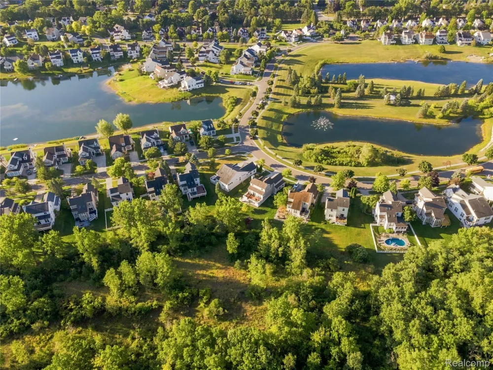 1535 Fountain View Lane Oxford Charter Township, MI 48371