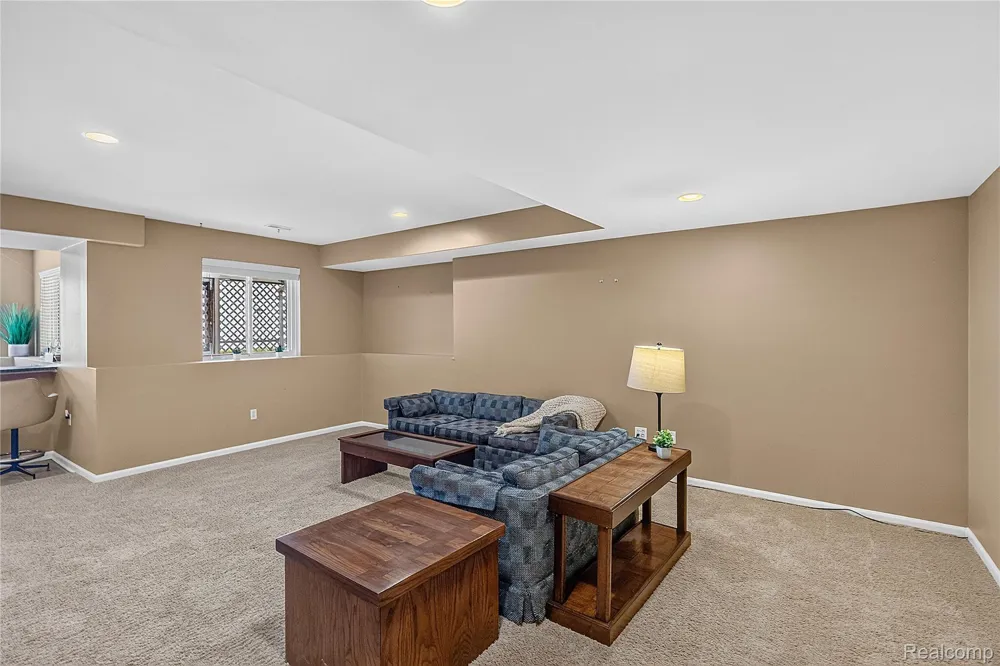 1535 Fountain View Lane Oxford Charter Township, MI 48371