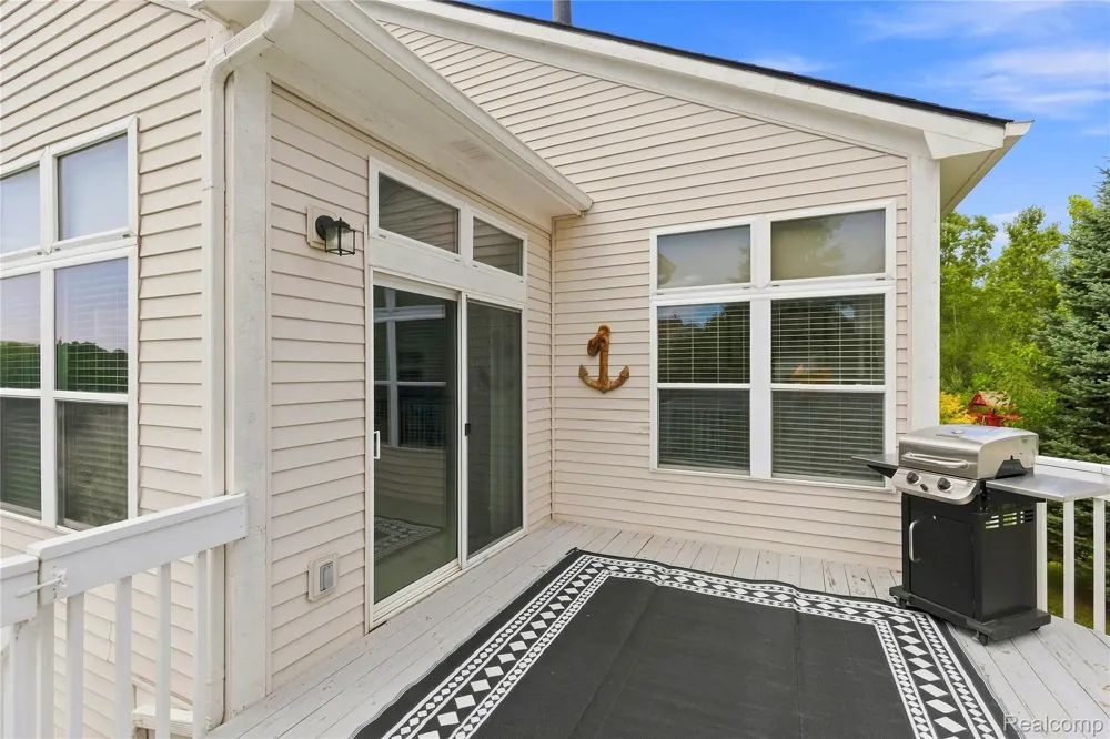1535 Fountain View Lane Oxford Charter Township, MI 48371