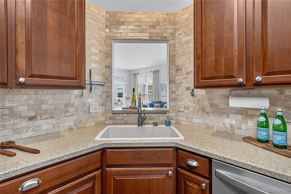 1535 Fountain View Lane Oxford Charter Township, MI 48371