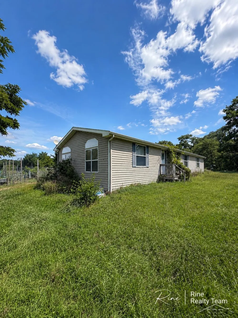 25114 Hospital Street Jefferson Township, MI 49031