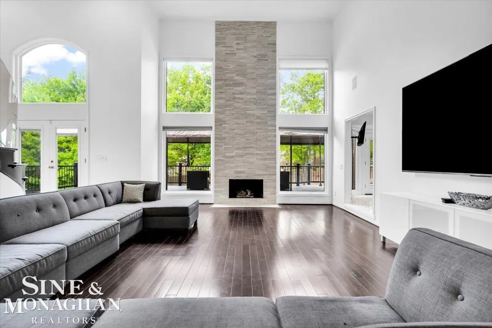 1289 Creek Pointe Drive Rochester City, MI 48307