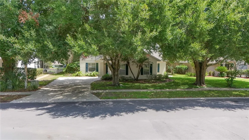 4875 ABACO DRIVE Tavares, FL 32778