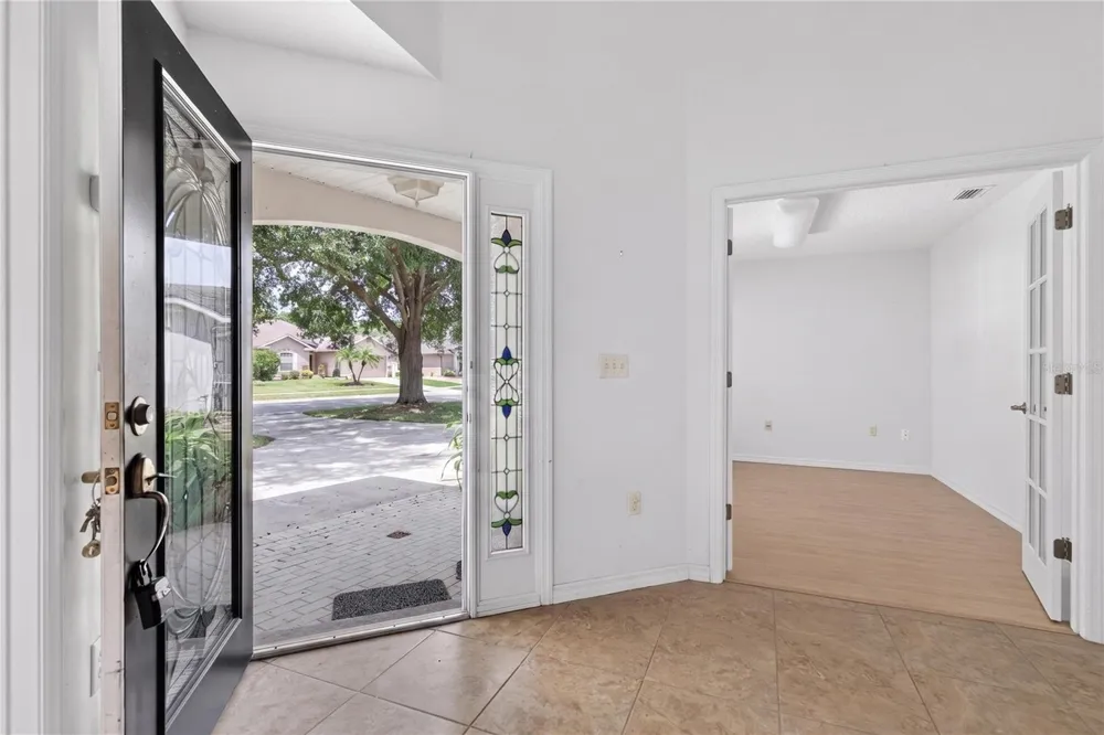 4875 ABACO DRIVE Tavares, FL 32778