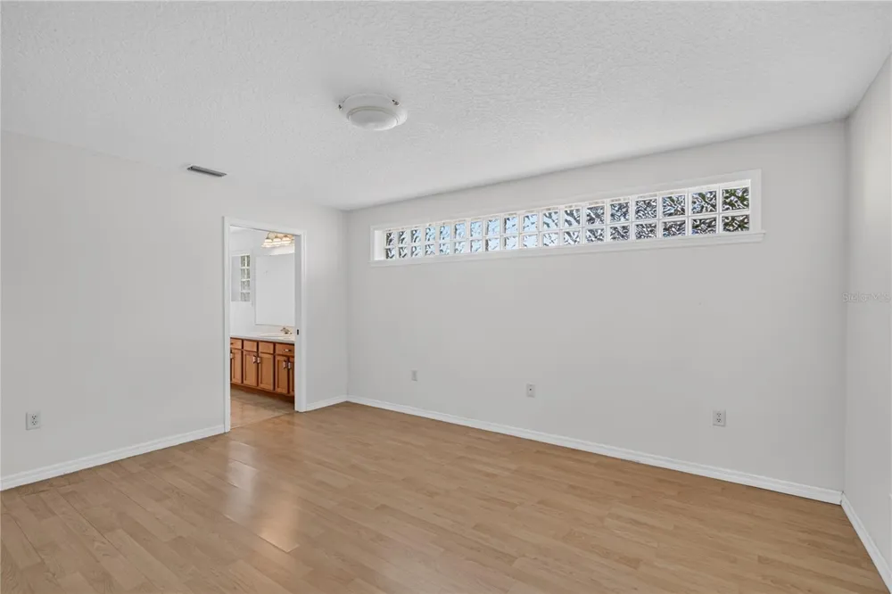 4875 ABACO DRIVE Tavares, FL 32778