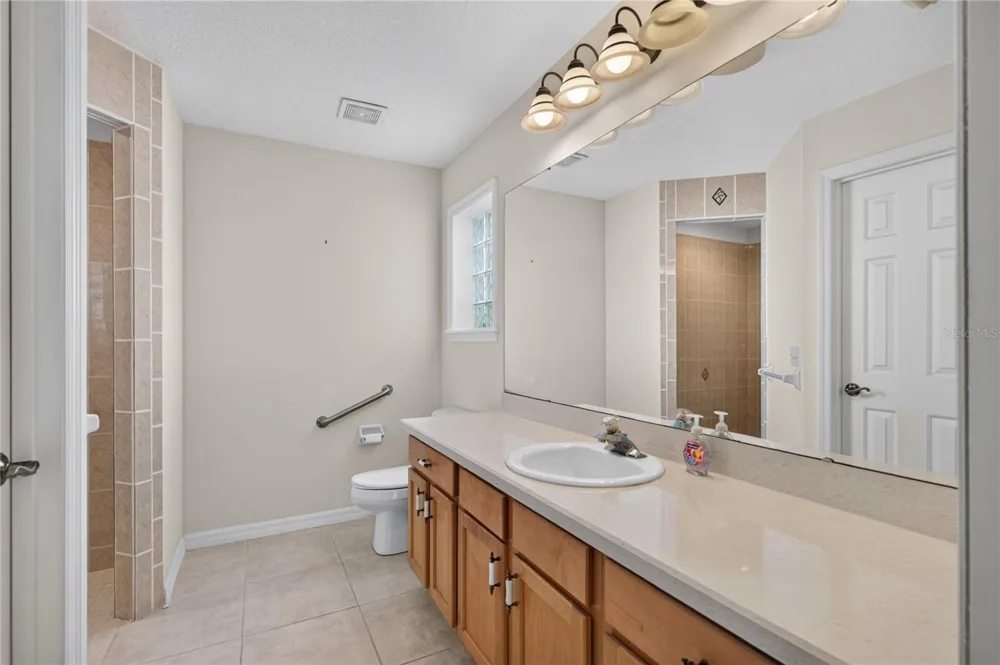 4875 ABACO DRIVE Tavares, FL 32778