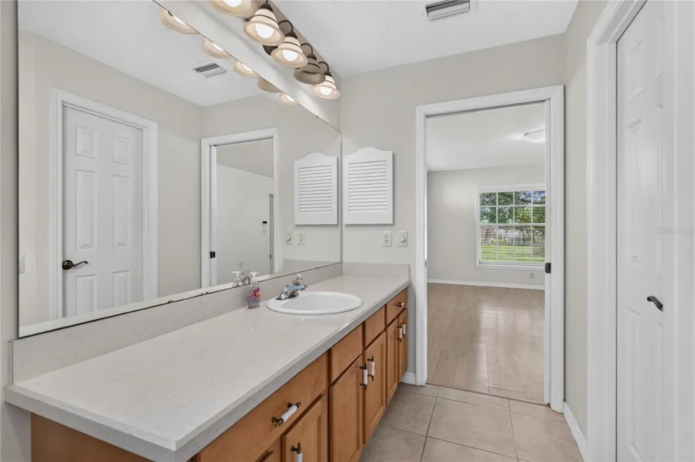 4875 ABACO DRIVE Tavares, FL 32778