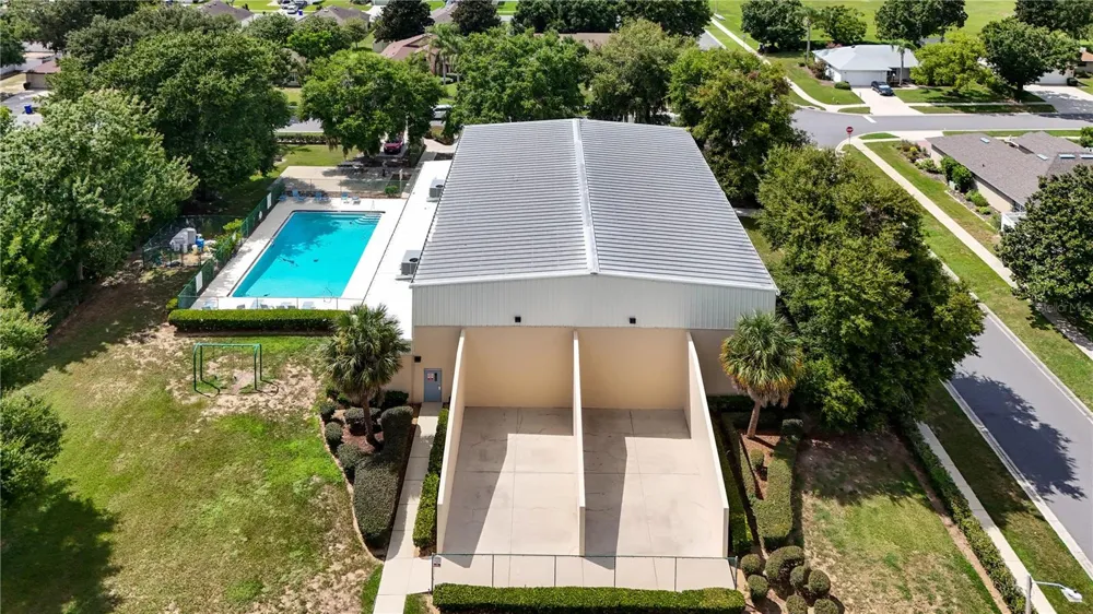 4875 ABACO DRIVE Tavares, FL 32778