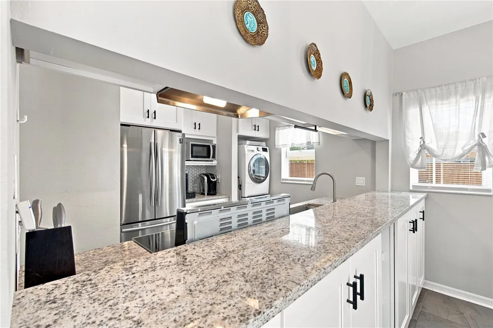 3015 W CLEVELAND STREET #F Tampa, FL 33609