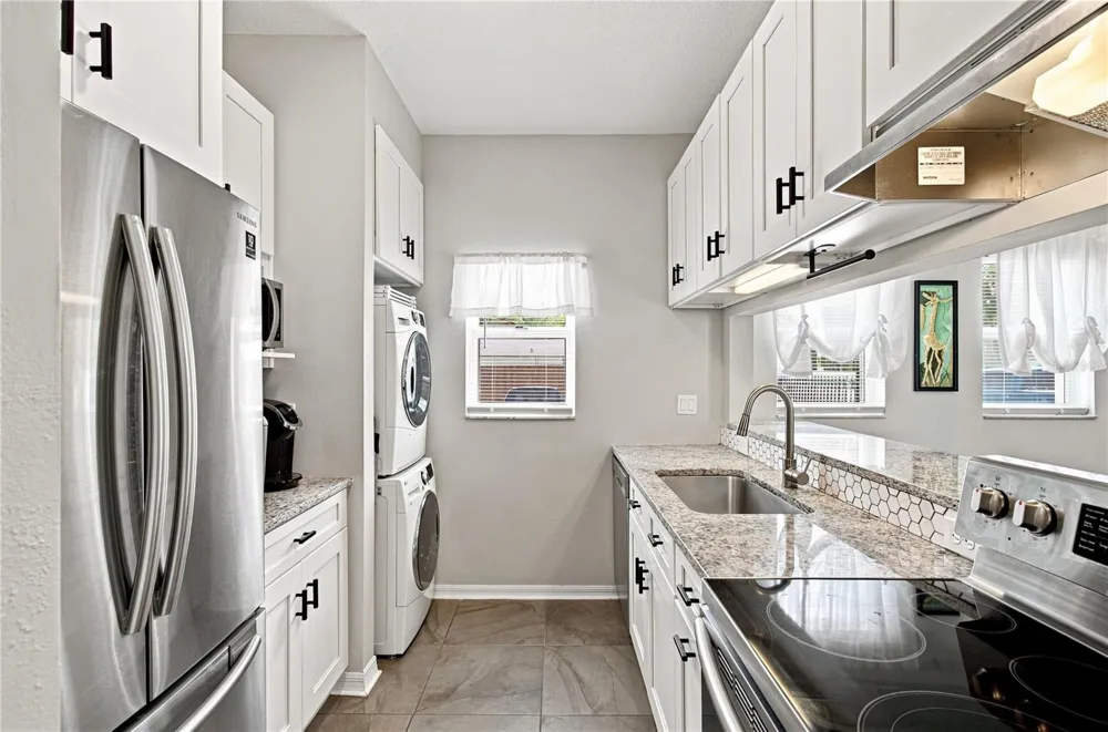 3015 W CLEVELAND STREET #F Tampa, FL 33609