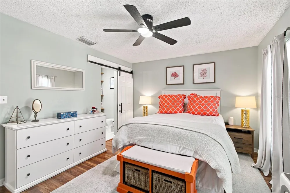 3015 W CLEVELAND STREET #F Tampa, FL 33609