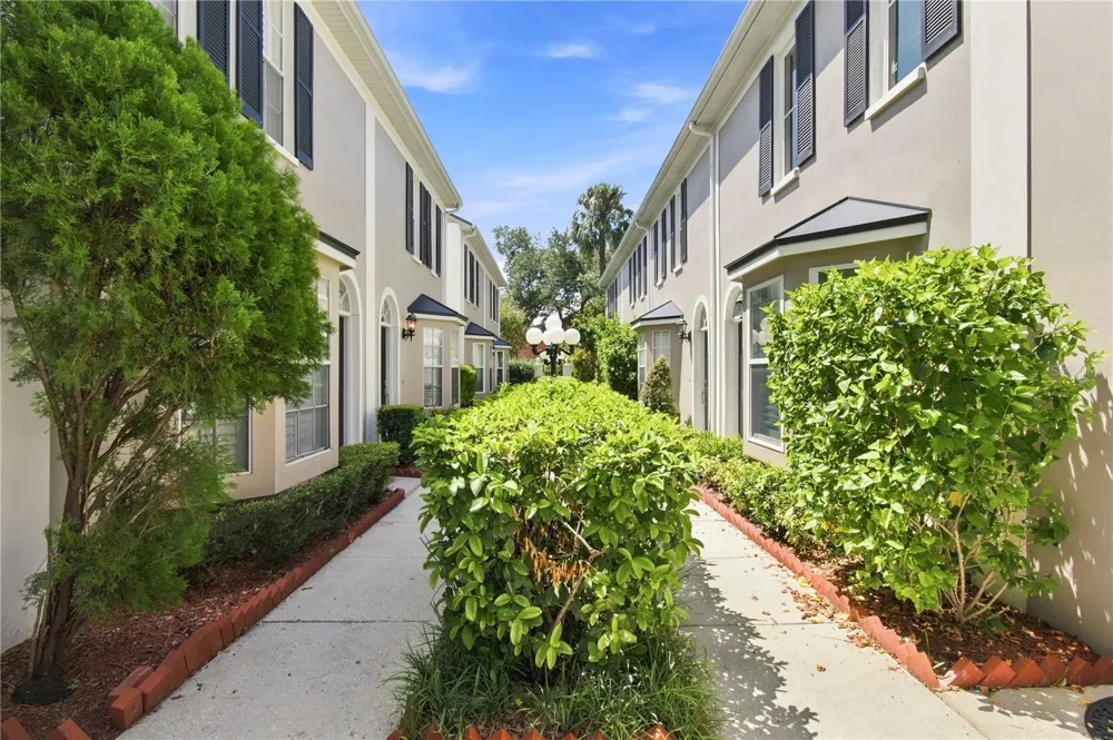 3015 W CLEVELAND STREET #F Tampa, FL 33609