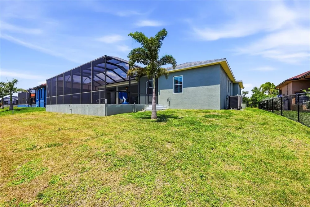 15610 SEAFOAM CIRCLE Port Charlotte, FL 33981