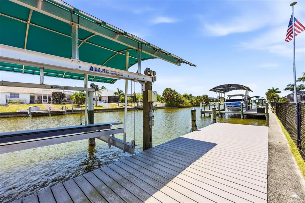 15610 SEAFOAM CIRCLE Port Charlotte, FL 33981