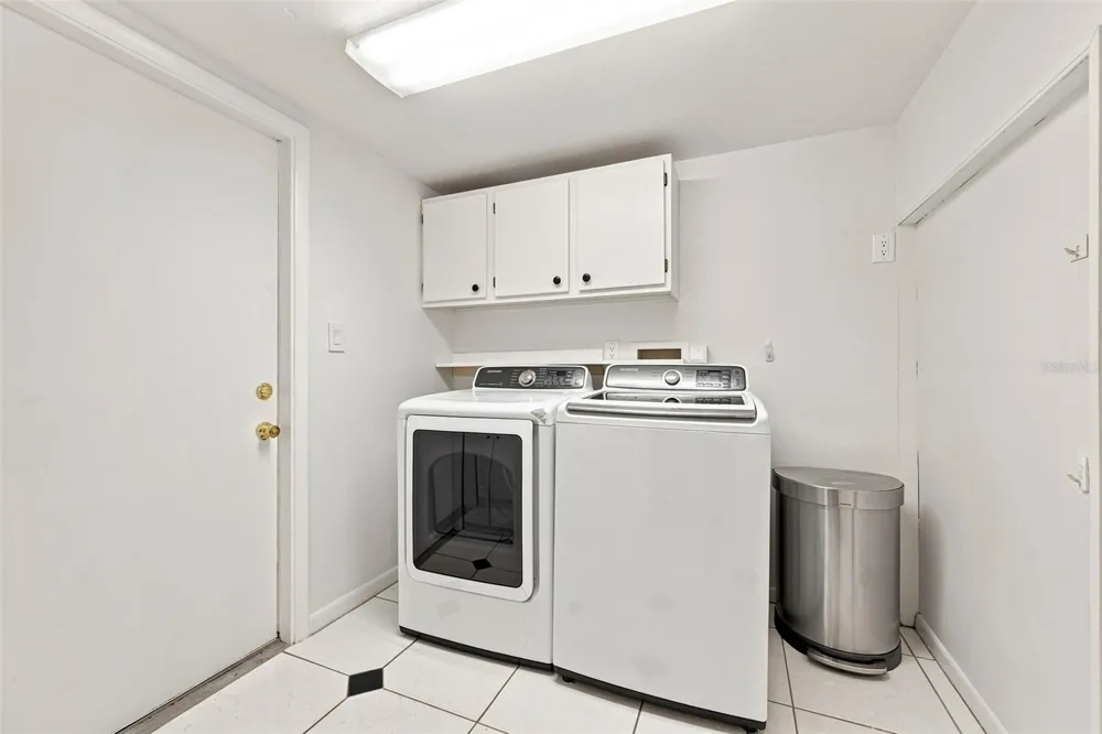 550 PALMDALE DRIVE Oldsmar, FL 34677