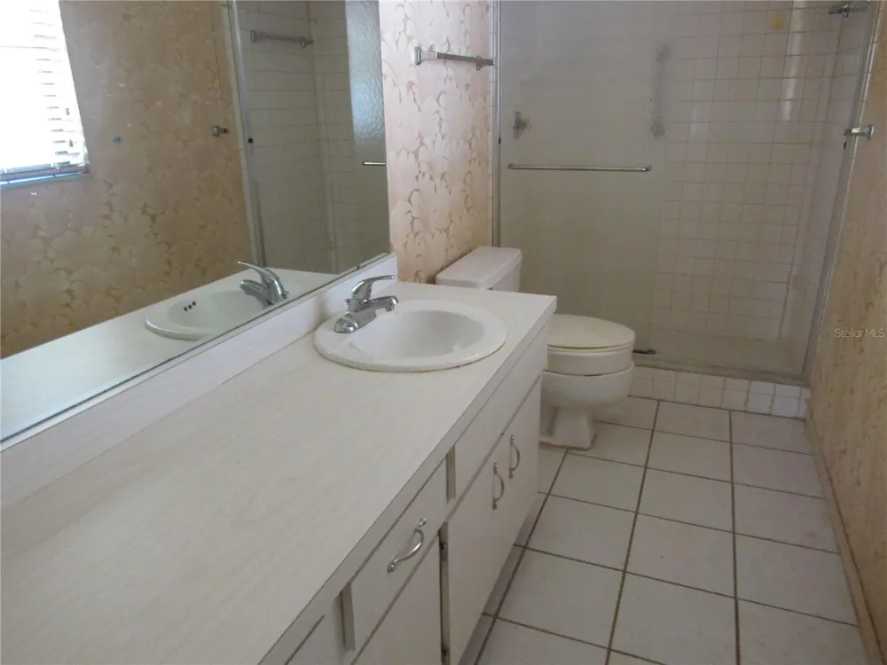 2808 60TH AVENUE W #621 Bradenton, FL 34207