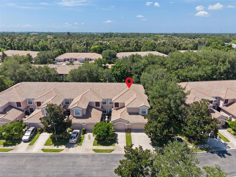 2061 CARRIAGE LANE #104 Clearwater, FL 33765