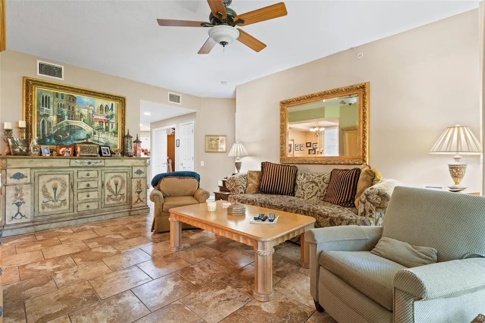 2061 CARRIAGE LANE #104 Clearwater, FL 33765