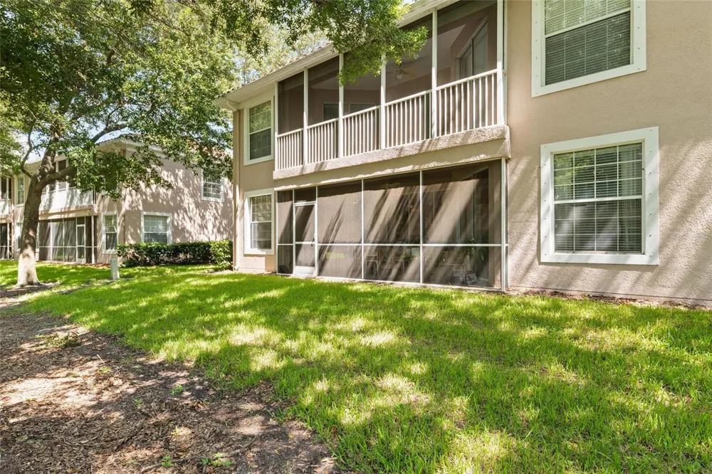 2061 CARRIAGE LANE #104 Clearwater, FL 33765