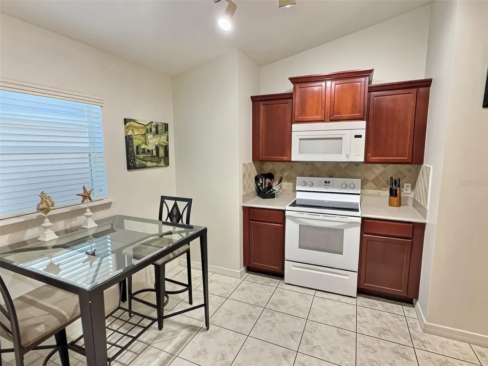 655 SCRUB JAY WAY Davenport, FL 33896