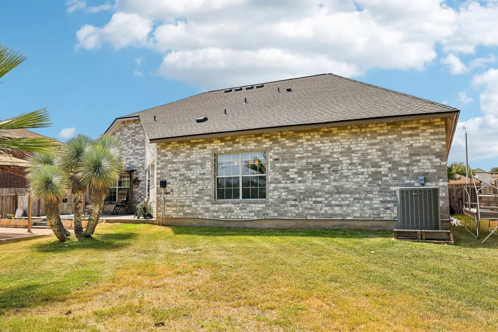 1008 Statler Bend Drive Pflugerville, TX 78660
