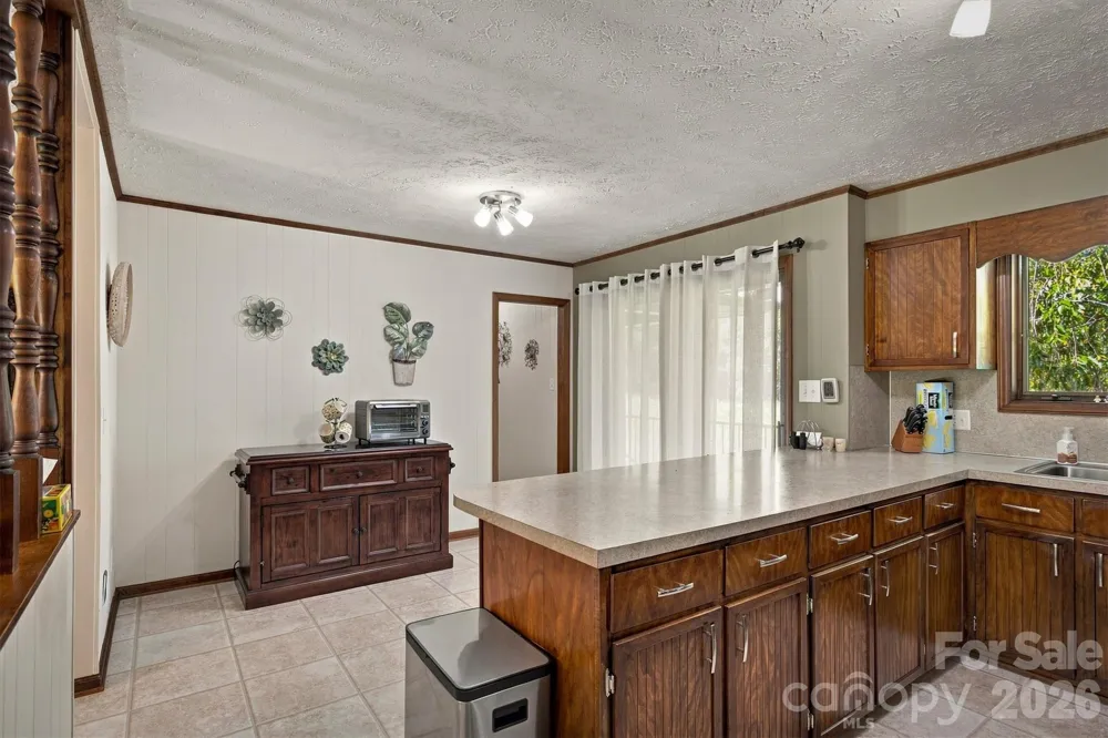 5158 Bob Farr Drive Morganton, NC 28655